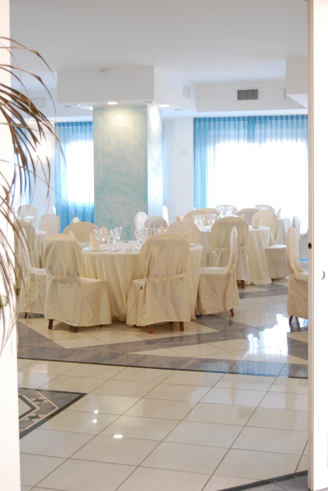 Dakar Living Hotel Vasto Exterior photo