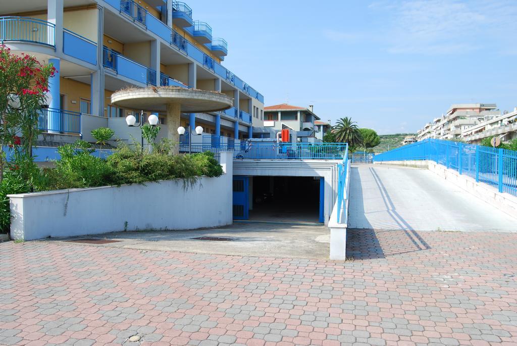 Dakar Living Hotel Vasto Exterior photo