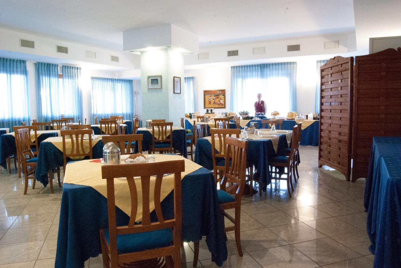 Dakar Living Hotel Vasto Exterior photo