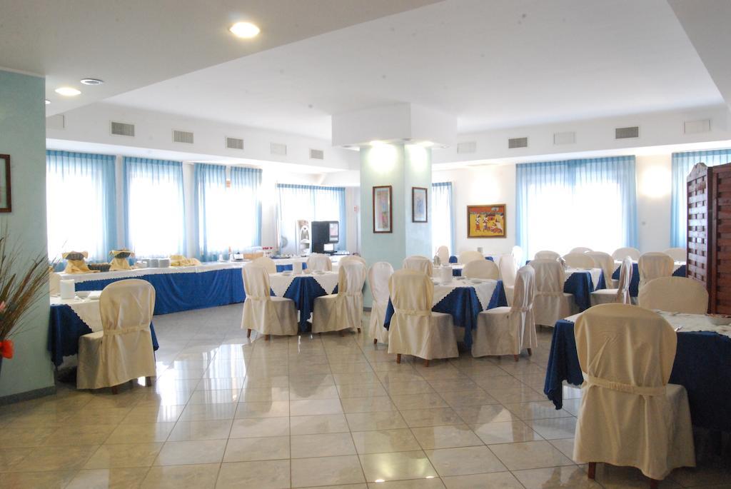 Dakar Living Hotel Vasto Exterior photo