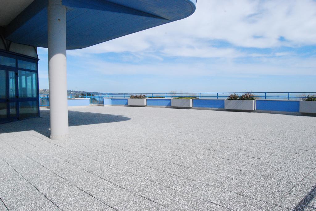 Dakar Living Hotel Vasto Exterior photo