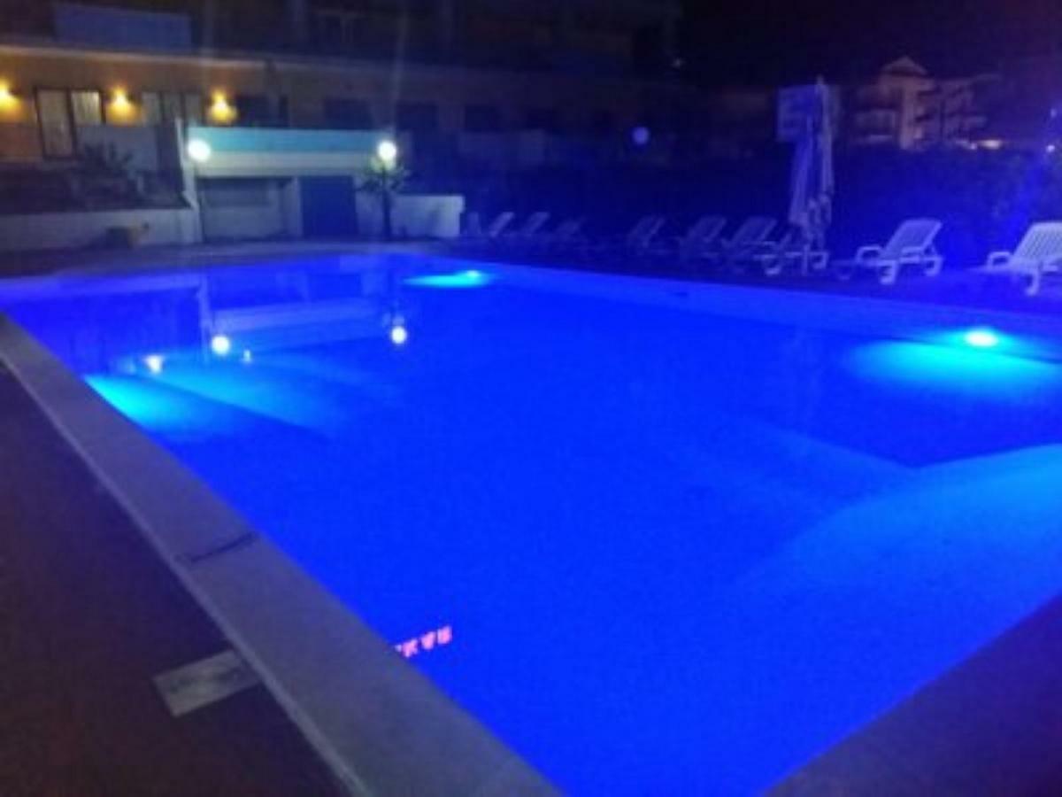 Dakar Living Hotel Vasto Exterior photo